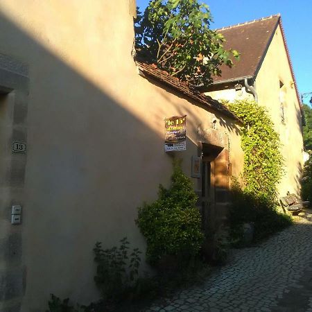 L'Atelier Du Chapeau Rouge Apartment Souvigny Exterior photo